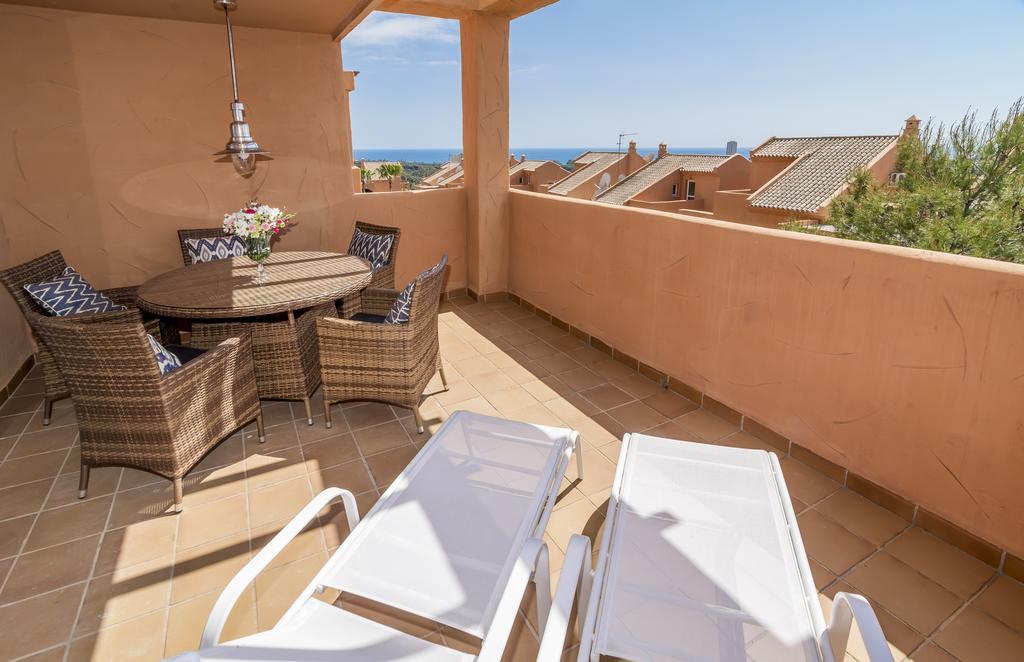 Lagos-ll * Marbella